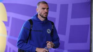 Ništa od odlaska u Qarabag, Nihad Mujakić odlučio za koji klub će potpisati